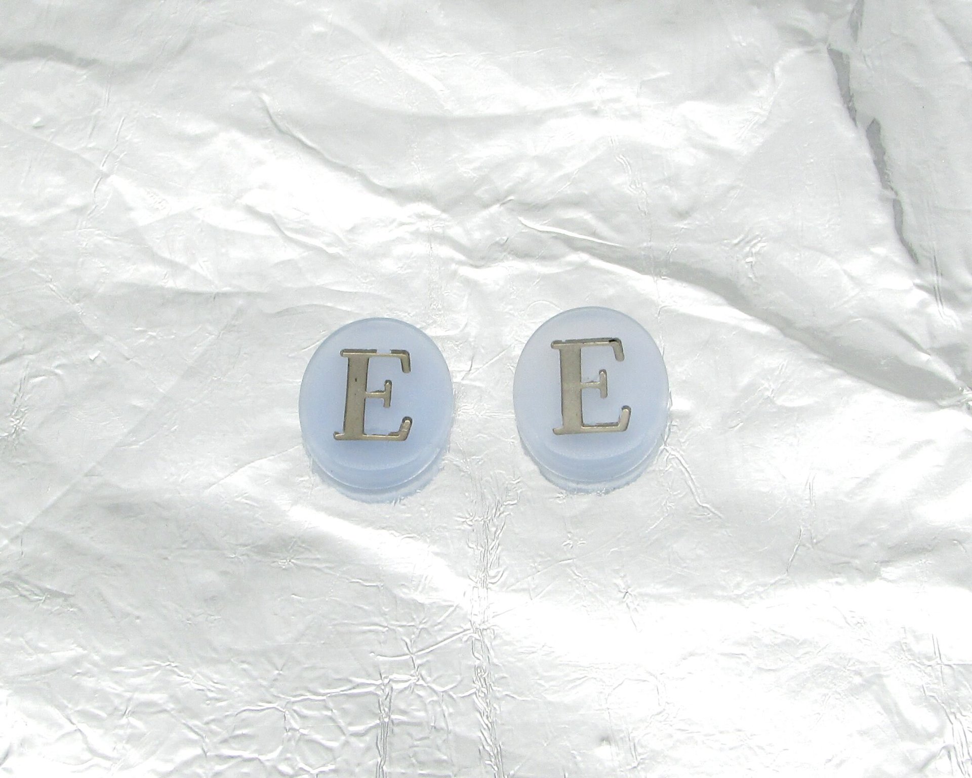 Vintage Initial Cabochon, Pale Blue with Silver Letter, 12mm Oval
