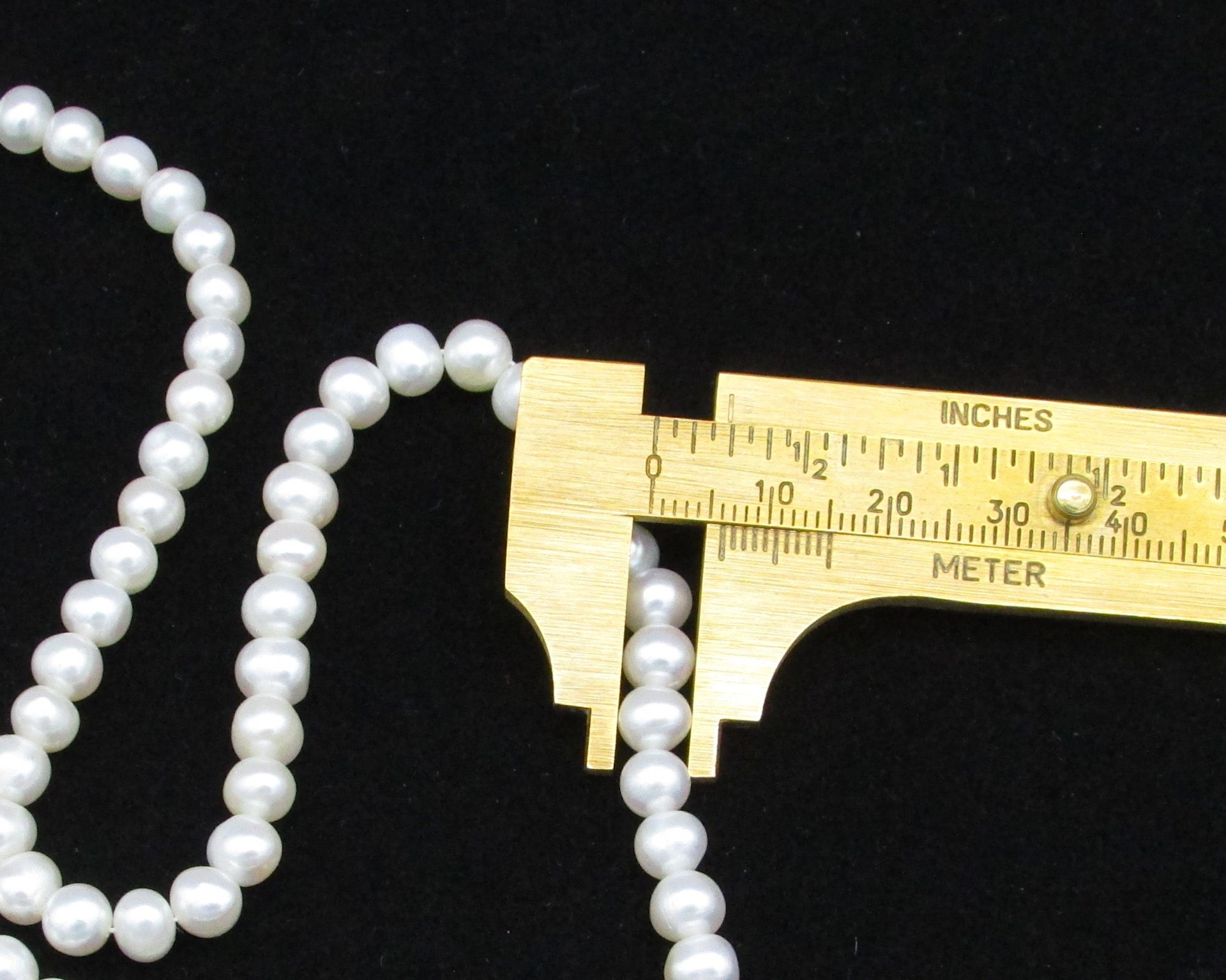 Cream Freshwater Pearls, 5.5-6.0mm Near Round Beads 