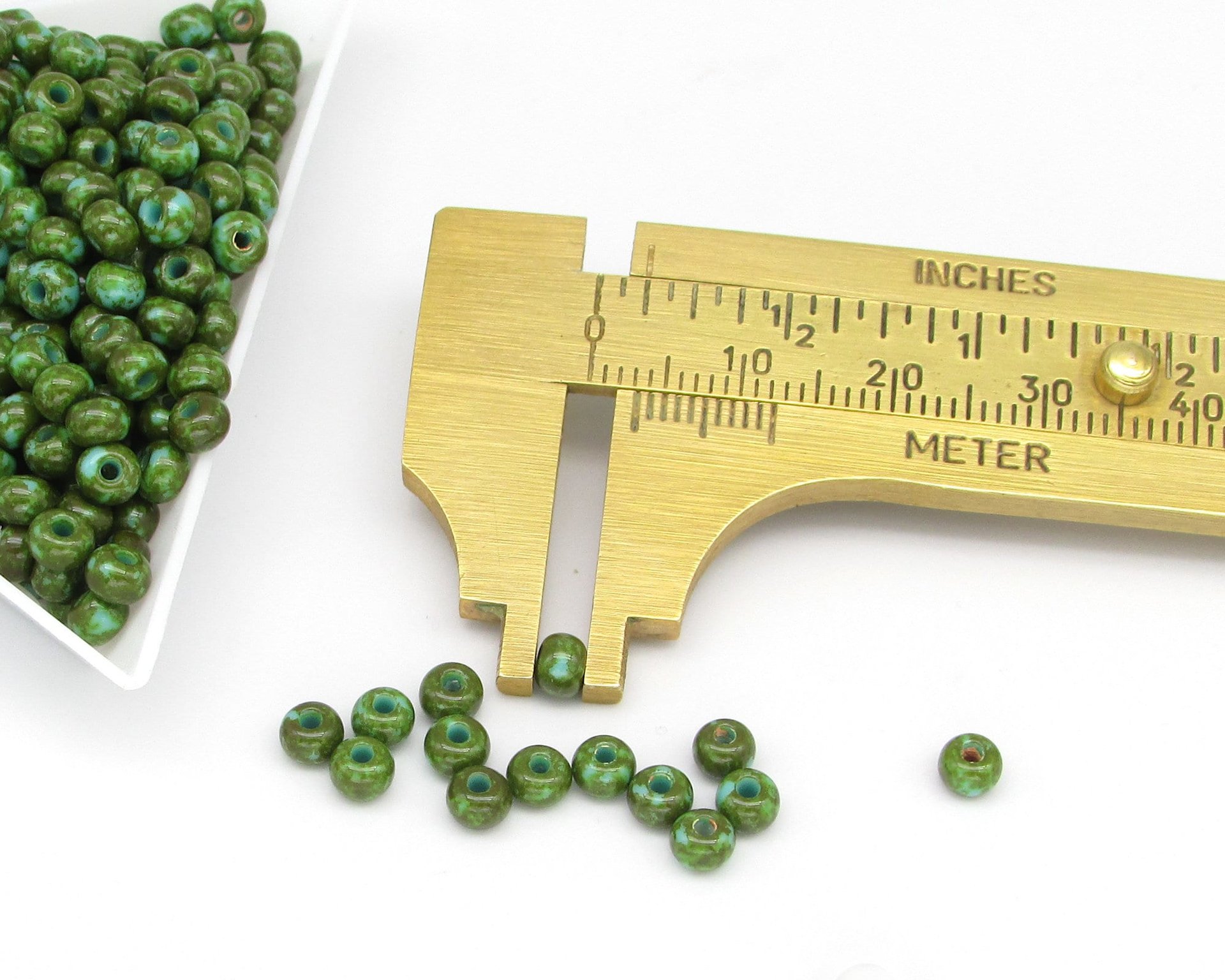 6/0 Seed Beads Opaque Turquoise Travertine