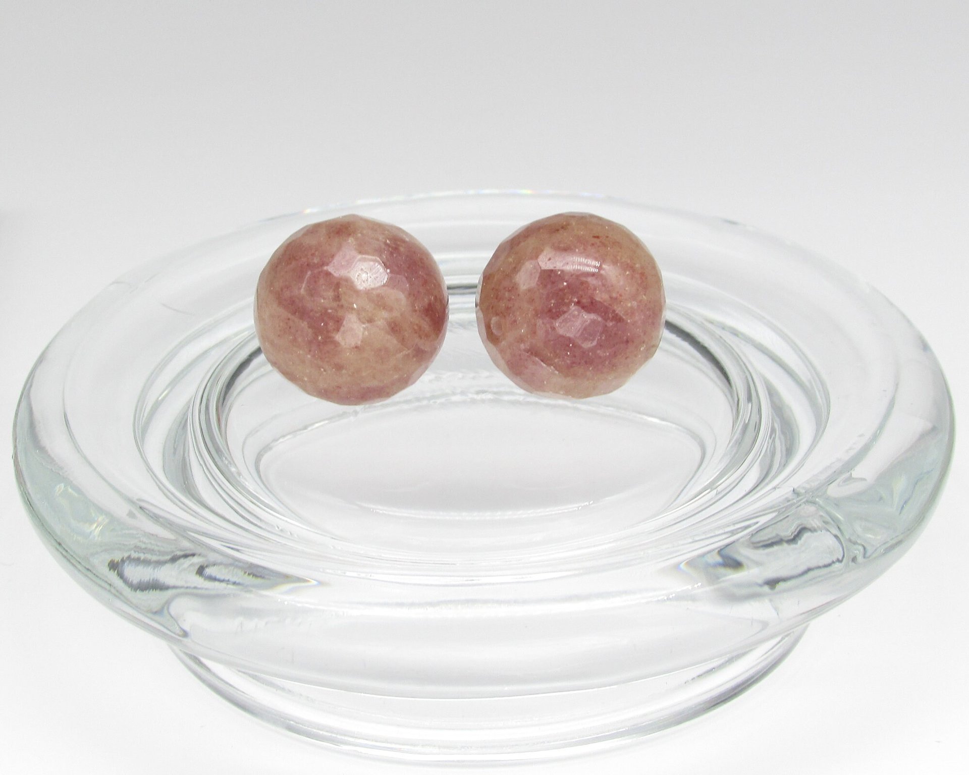 18mm Faceted Spheres, Half Drilled Mauve Quartz Beads