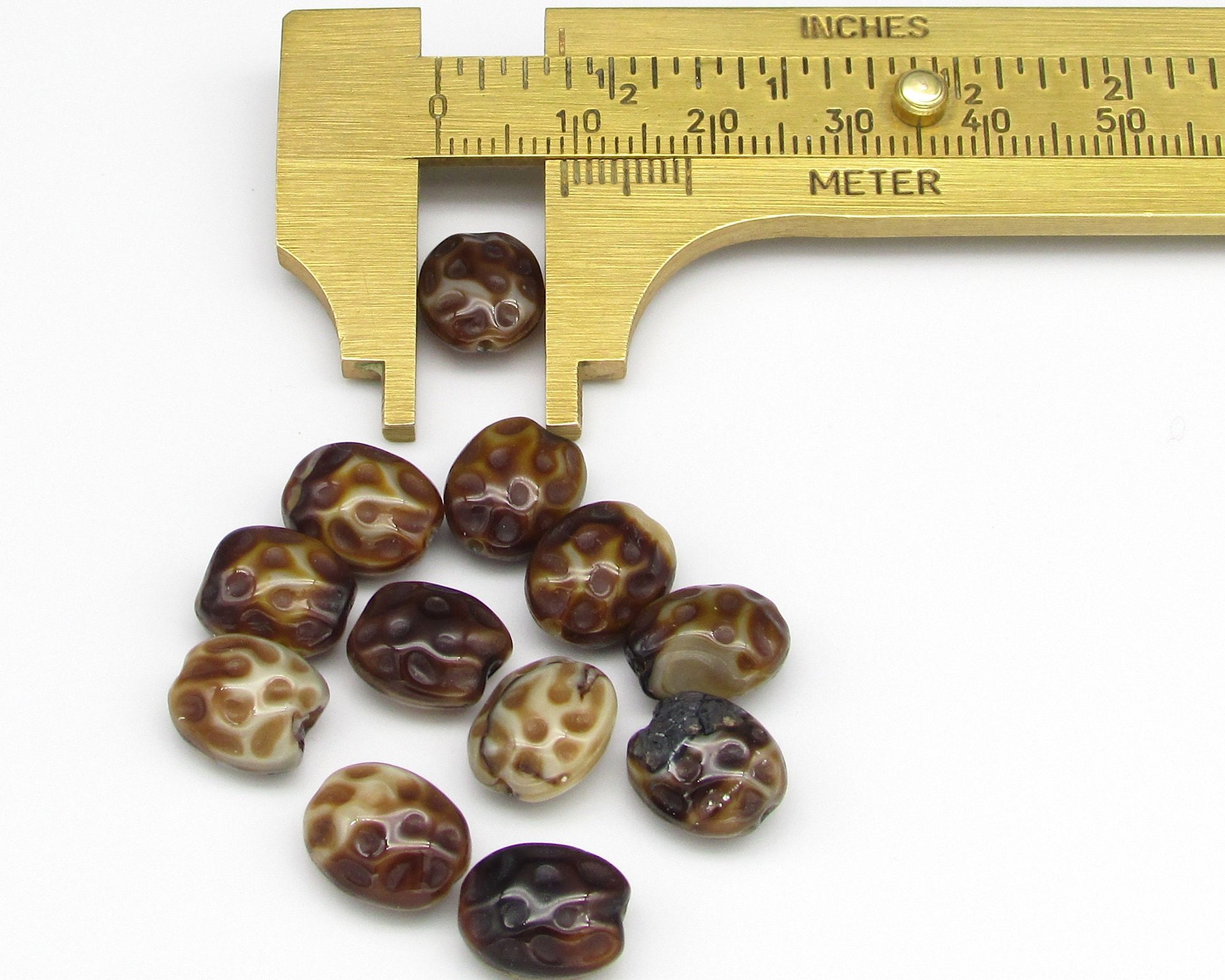 11x9mm Dimpled Filigree Oval Beads, Vintage Czech Pressed Glass (12)