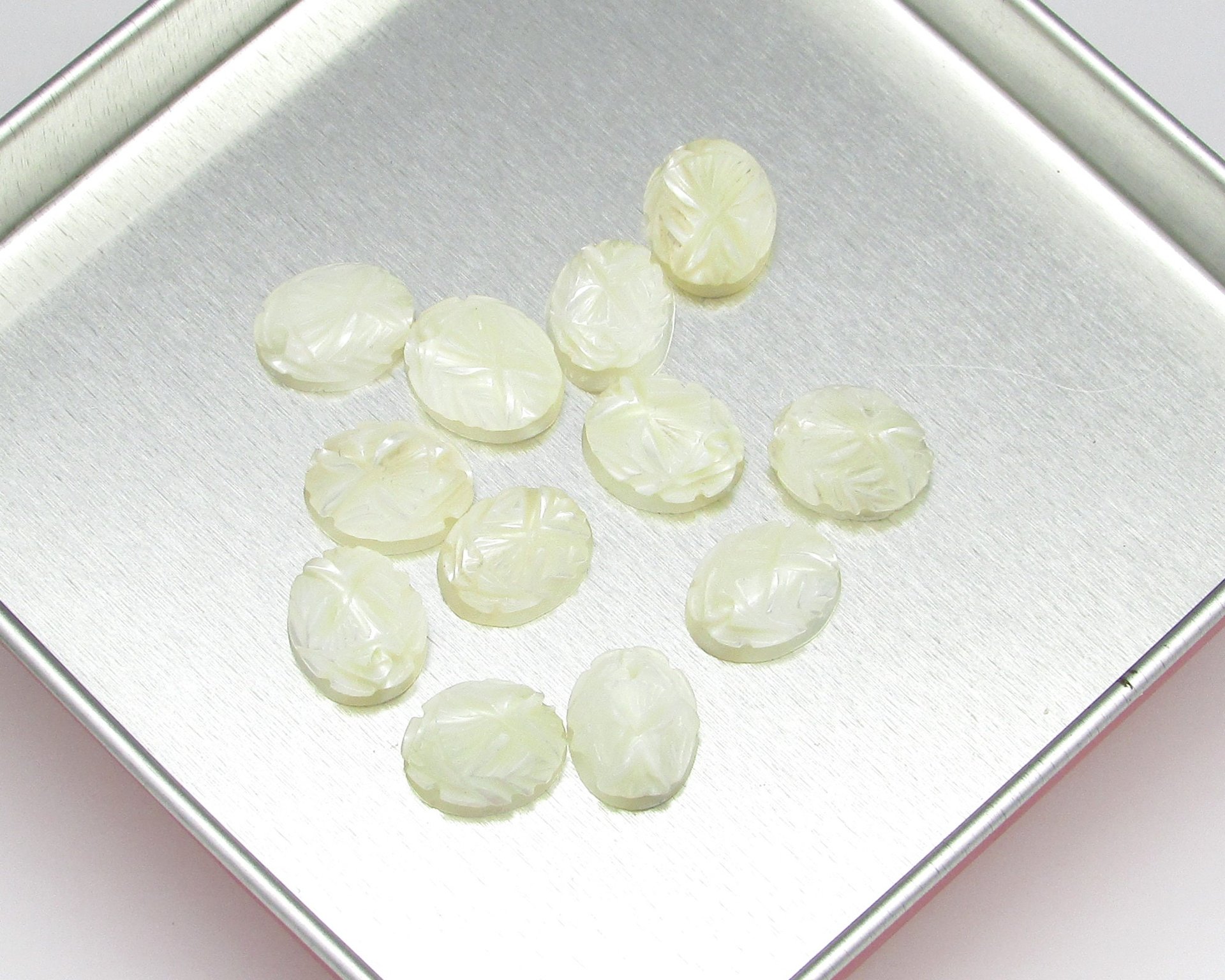 Carved Mother of Pearl Cabochon, 10x9mm Oval (12)