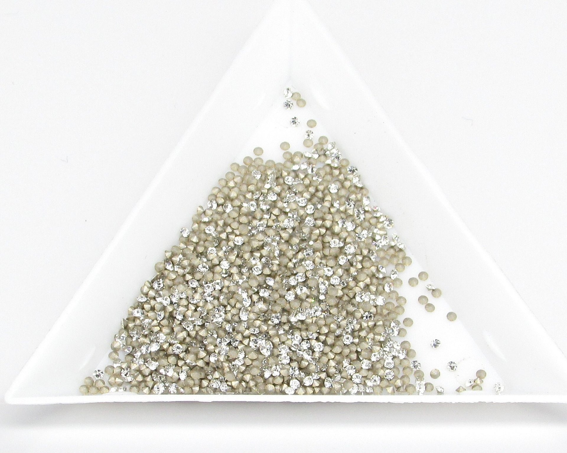 Tiny 2ss 2.5ss Crystal Foiled Rhinestones, 1.3mm 5PP 1.35mm 6PP Preciosa Chatons