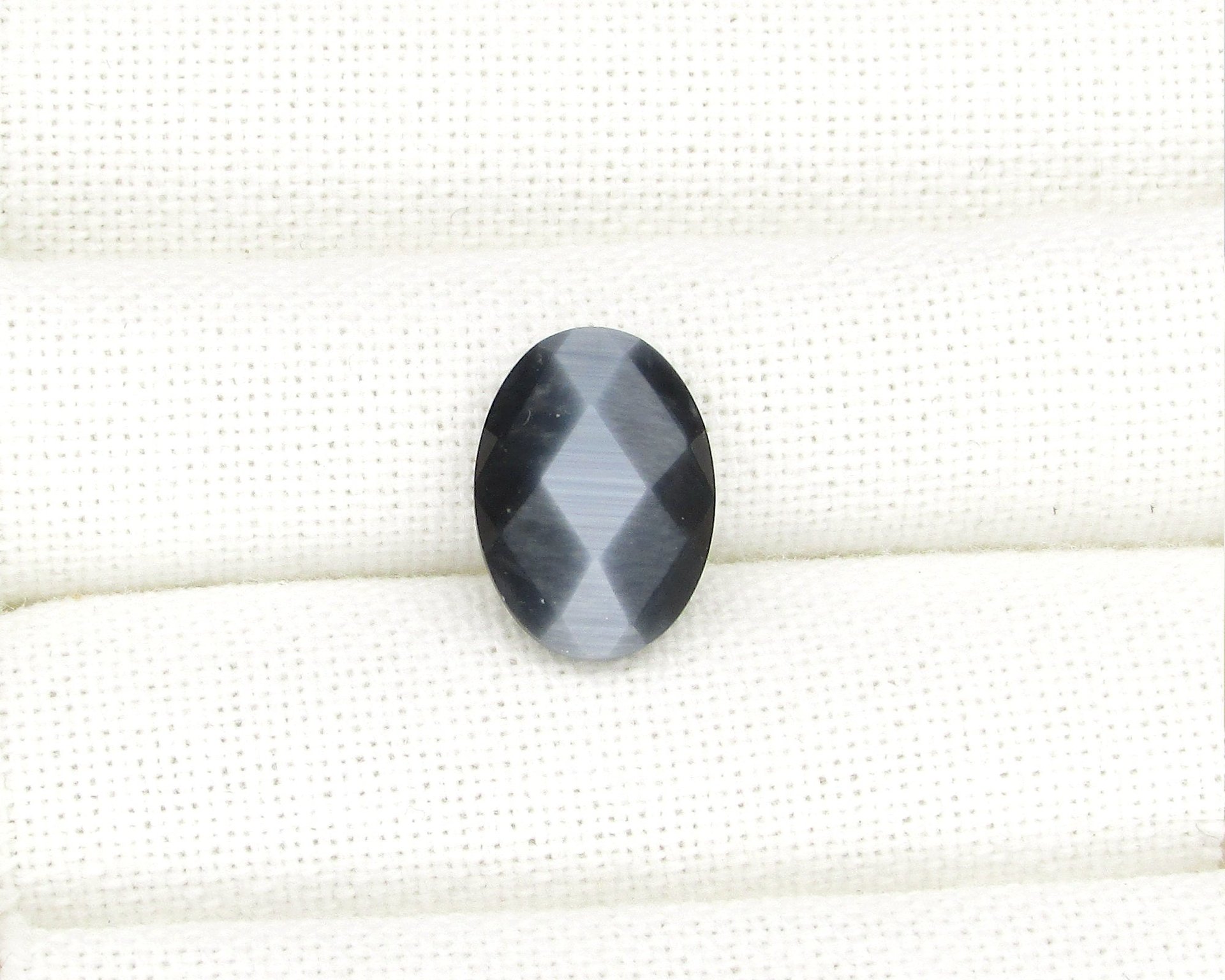 18x13mm Faceted Oval Fiber Optic Glass Cabochons