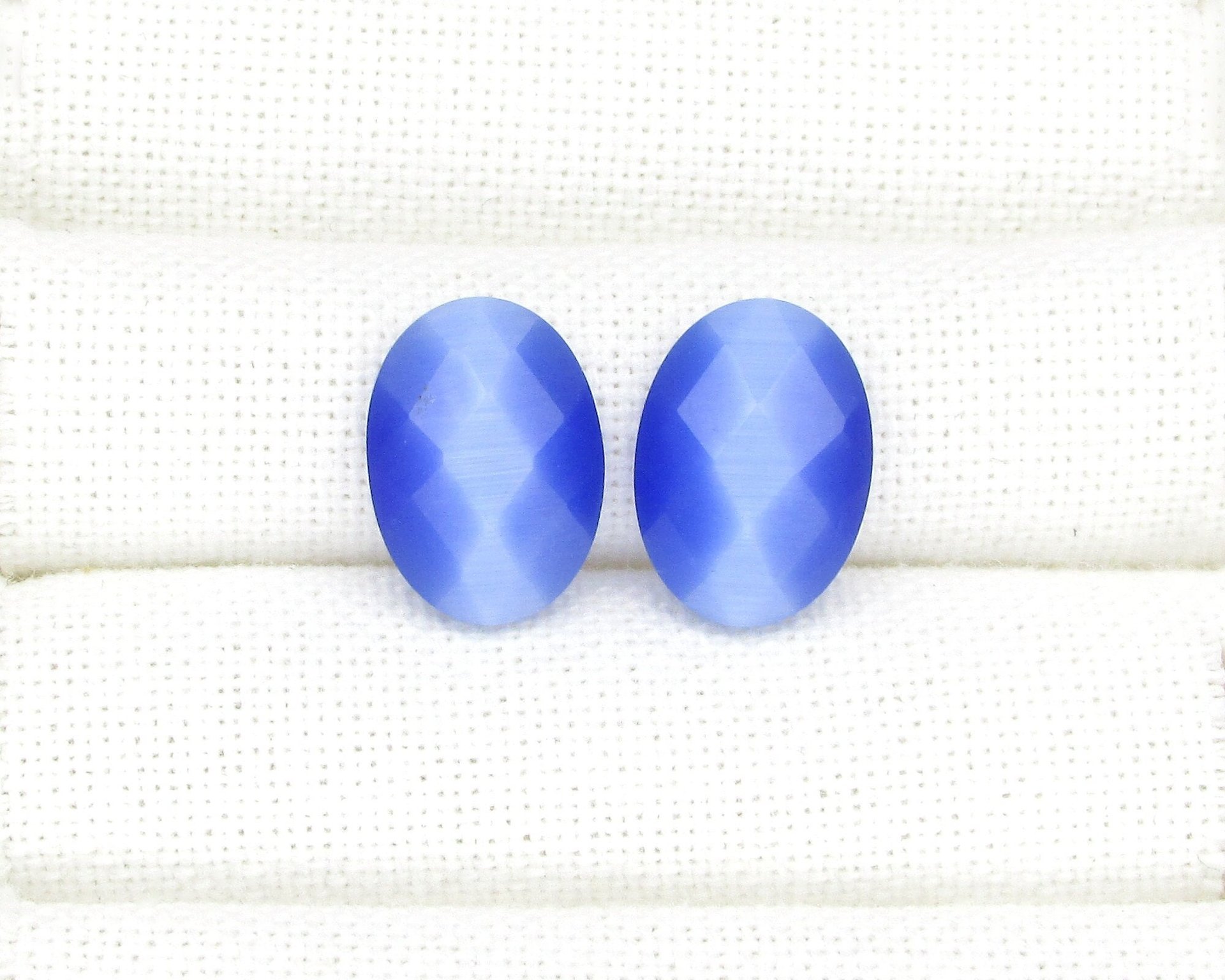 18x13mm Faceted Oval Fiber Optic Glass Cabochons