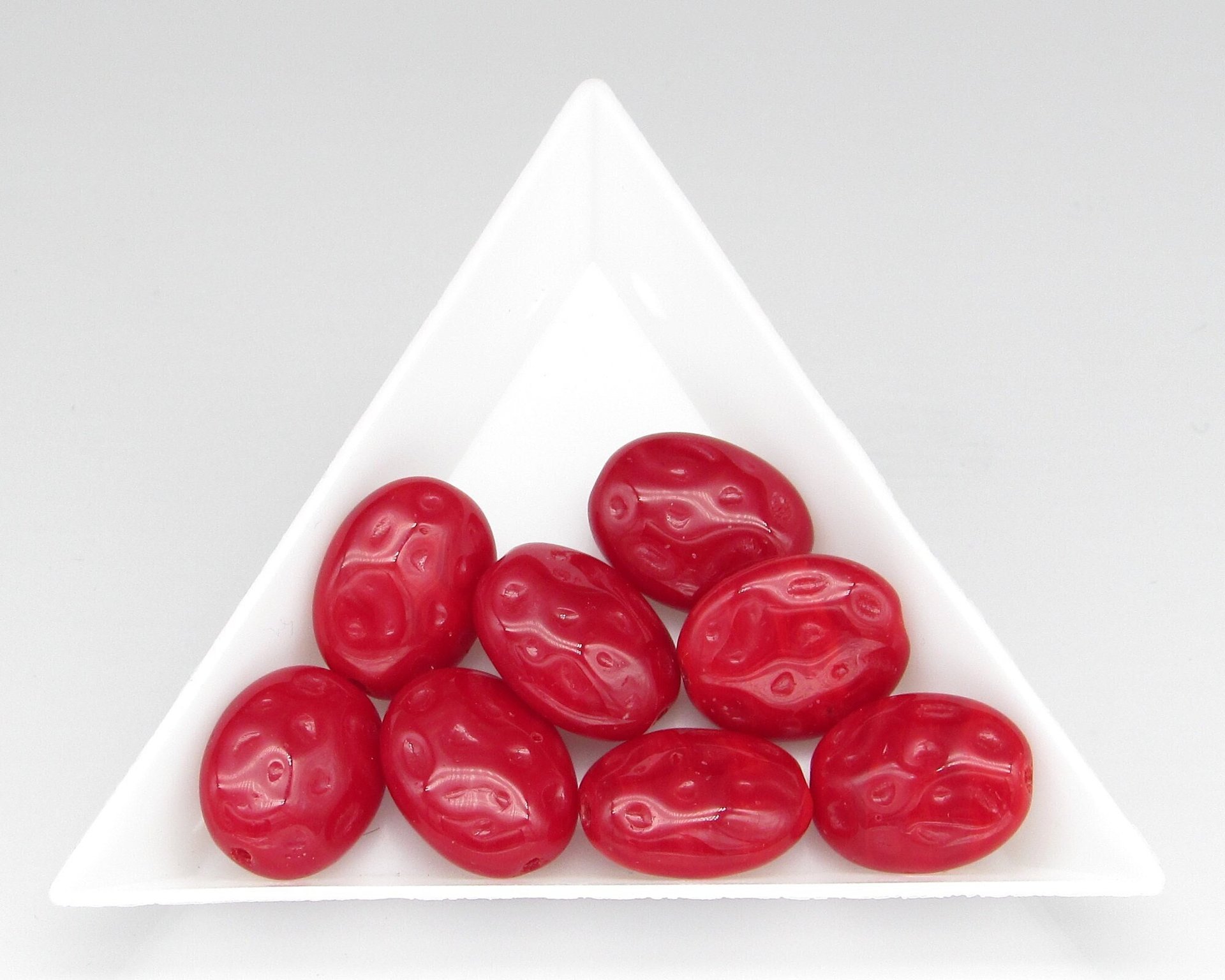 15x12mm Puffed Ovals, Dimpled Filigree Vintage Czech Glass Beads (8)