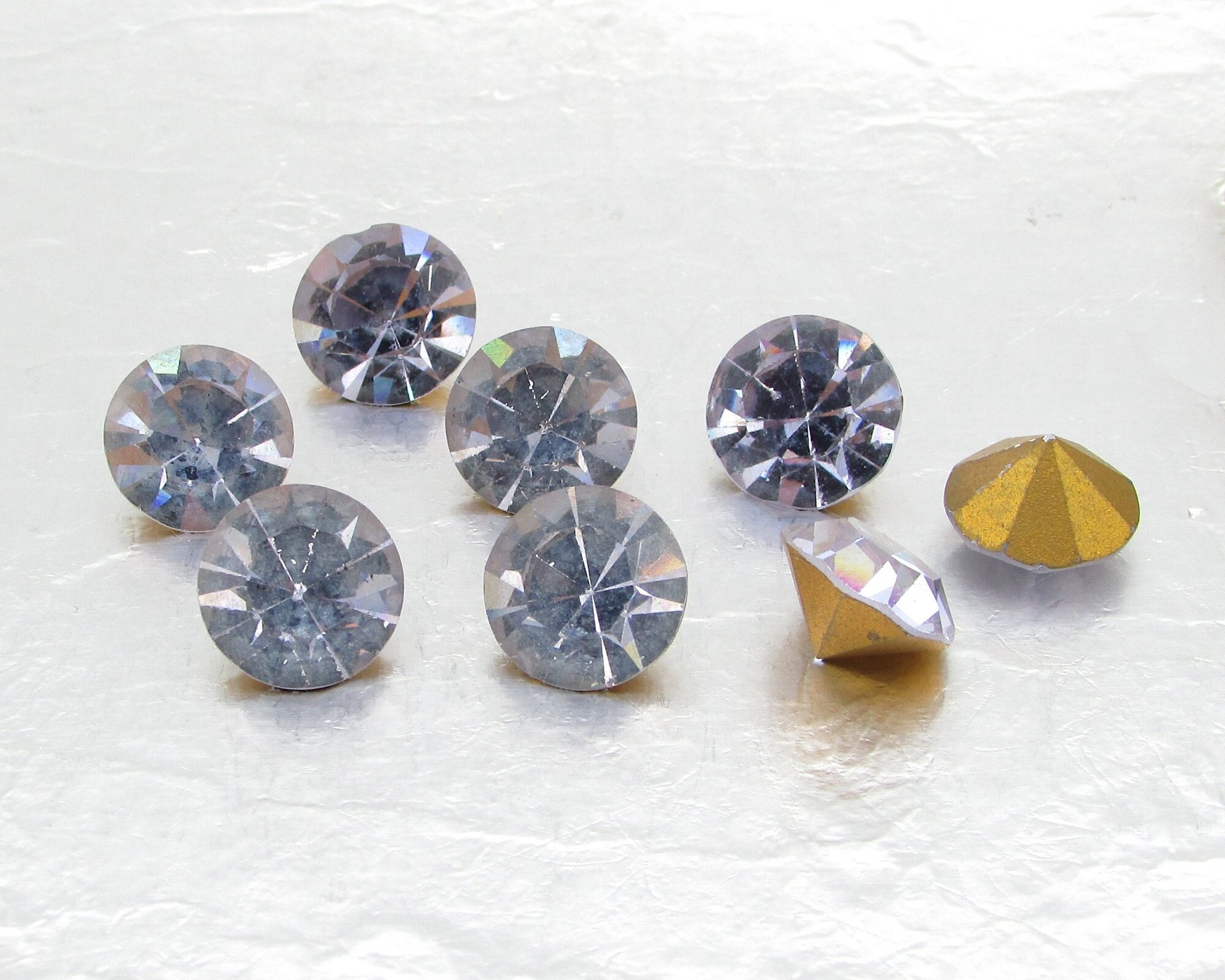 48ss Light Blue Rhinestone Chatons, Vintage Faceted Point Backs