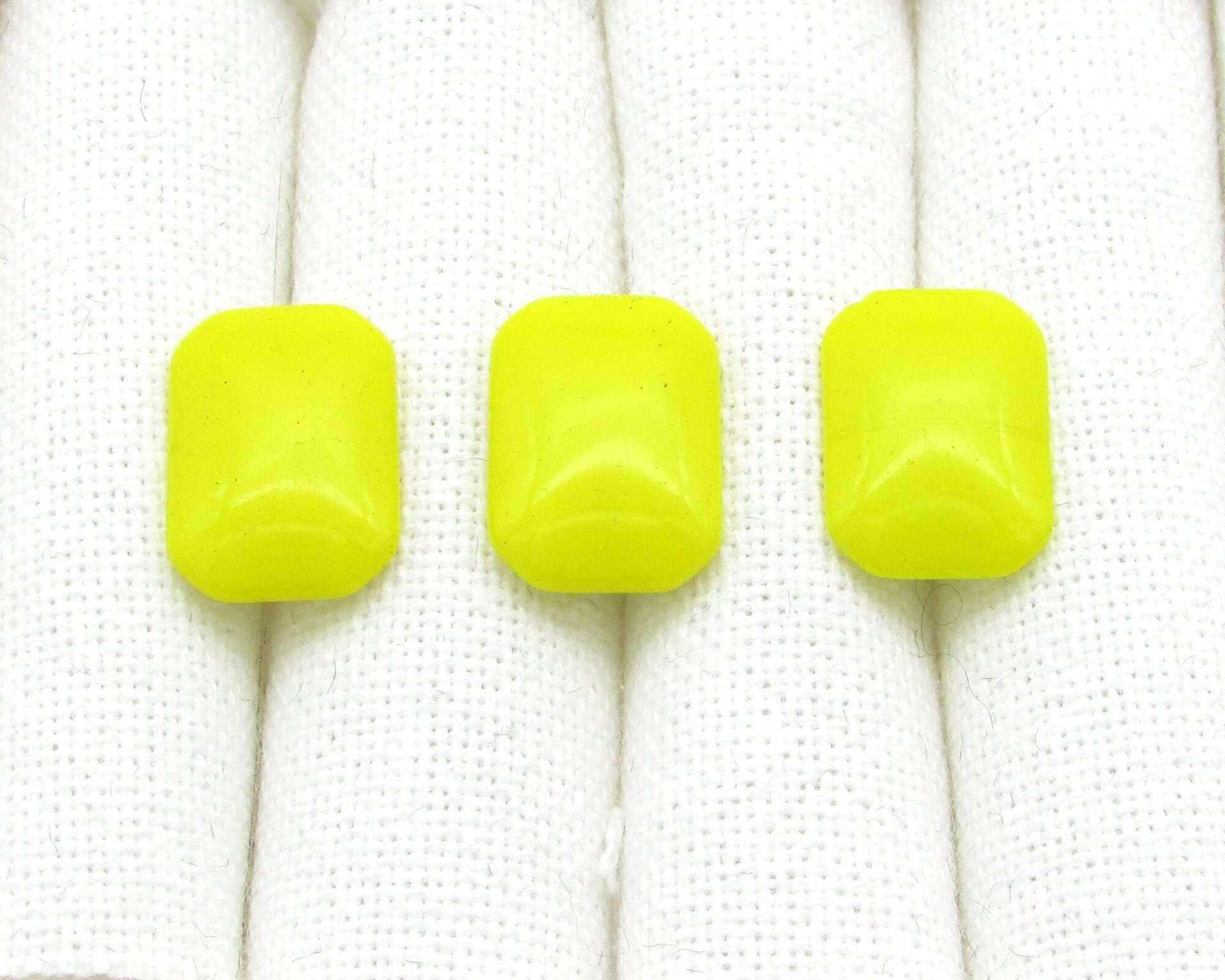 Vintage Octagonal Glass Stones, Opaque Yellow 18.5x13.5mm Baguettes