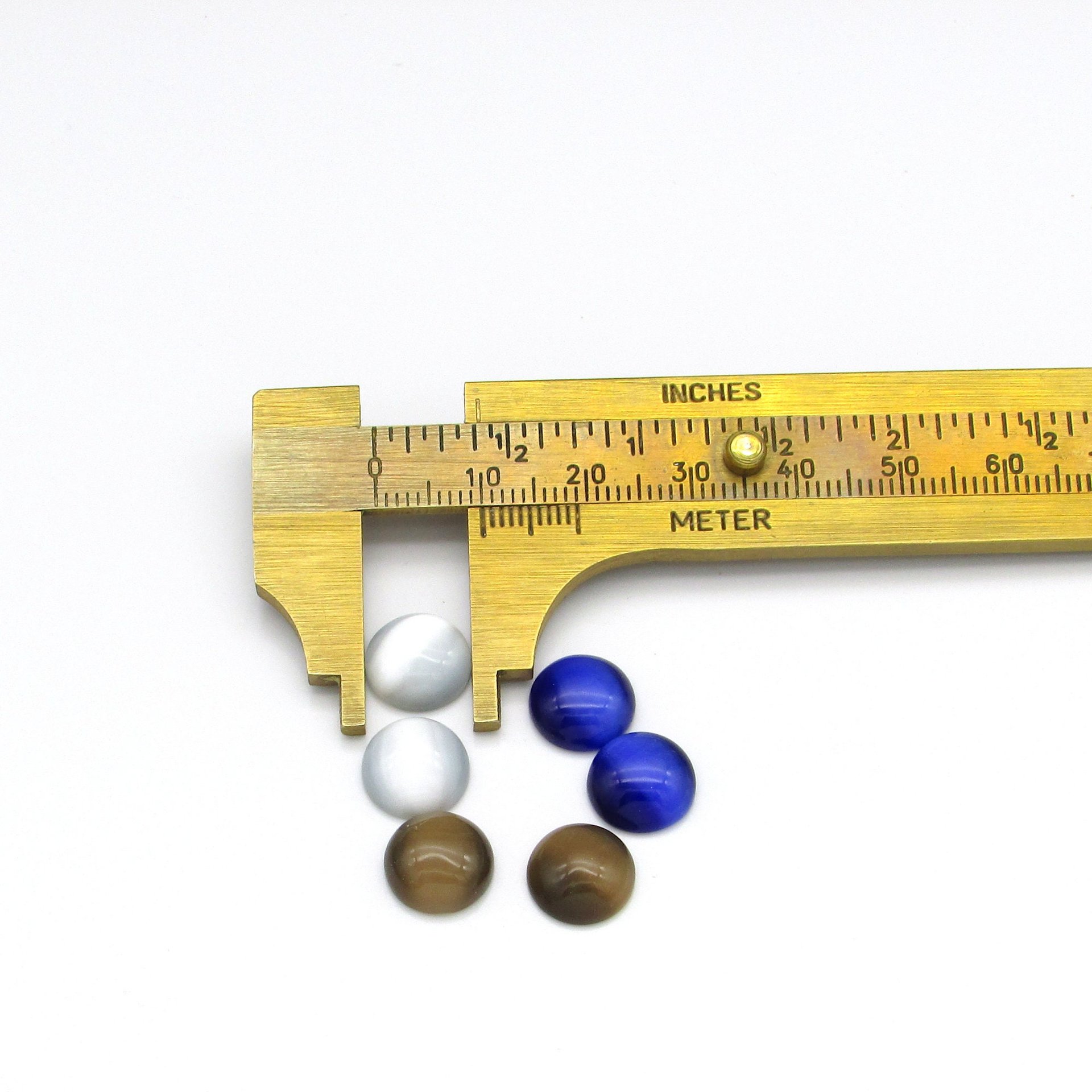 10mm Round Cabochons, Fiber Optic Cat's Eye Glass Stones