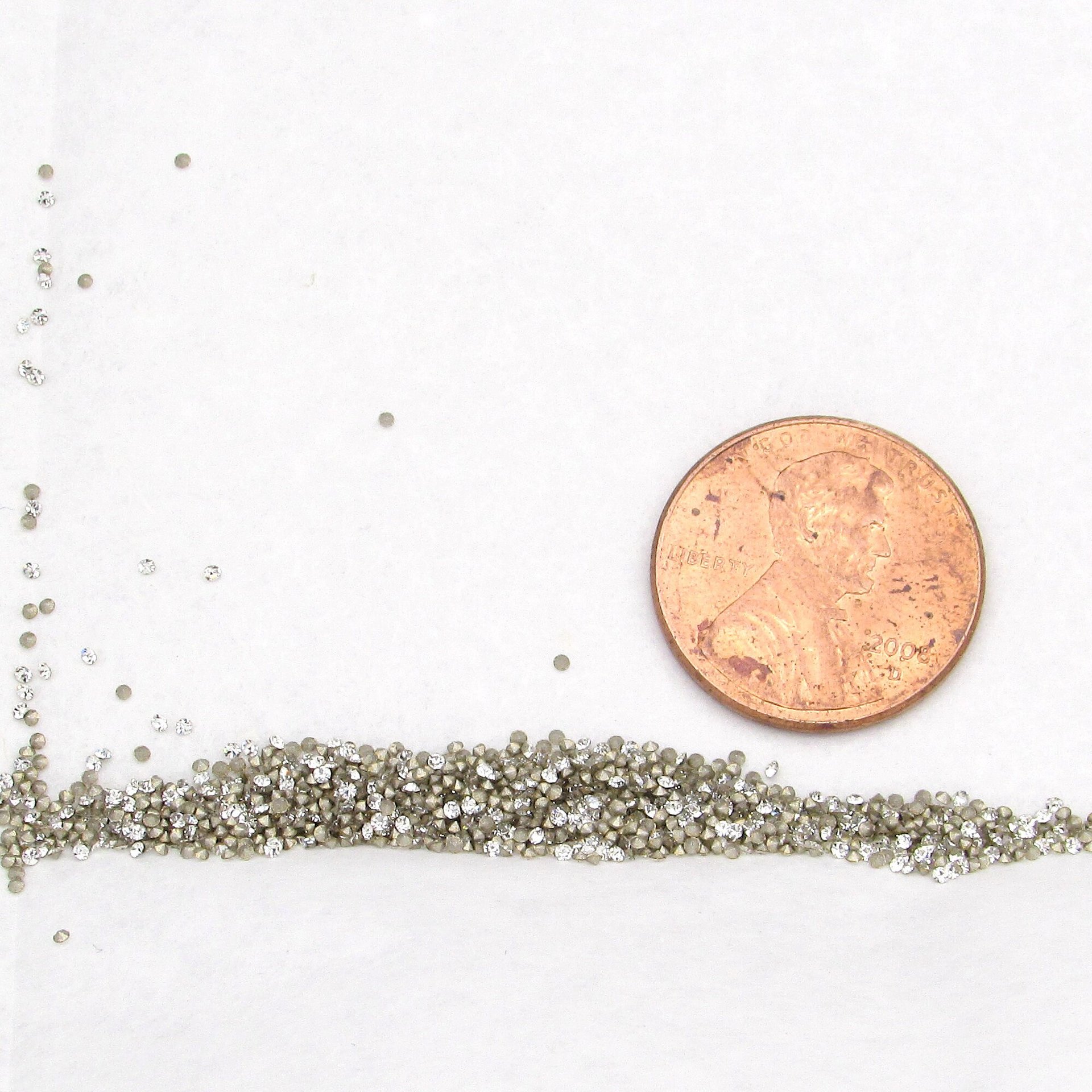 02pp Foiled Rhinestones, Extremely Tiny SS00 Preciosa Maxima Chatons 0.9mm