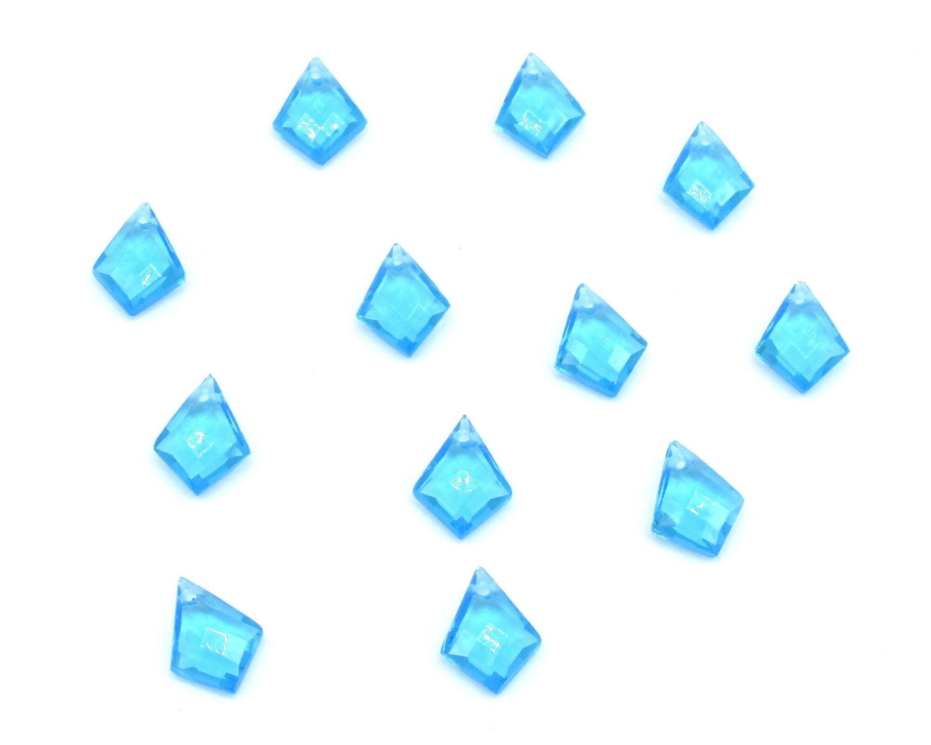 11x8.5mm Aquamarine Kite Briolettes, Pointed Teardrops