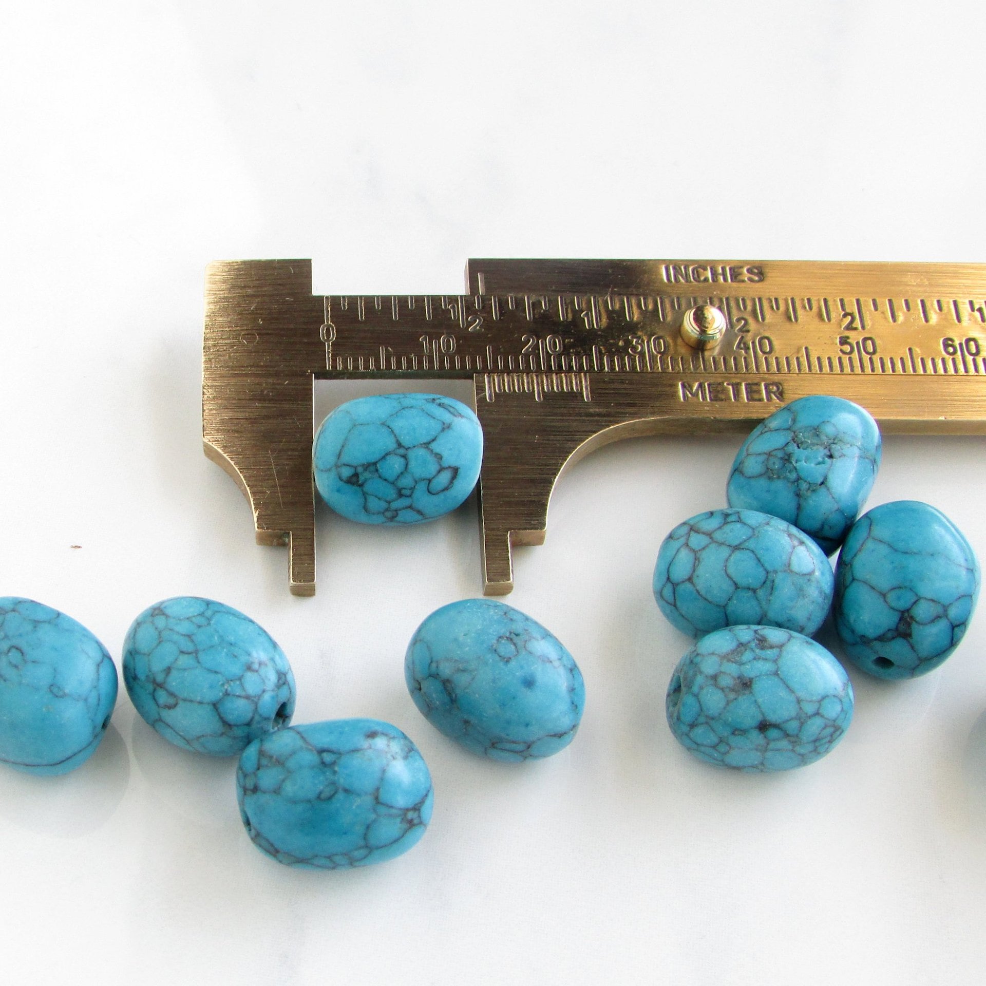 15x12mm Oval Nugget Turquoise Resin Beads