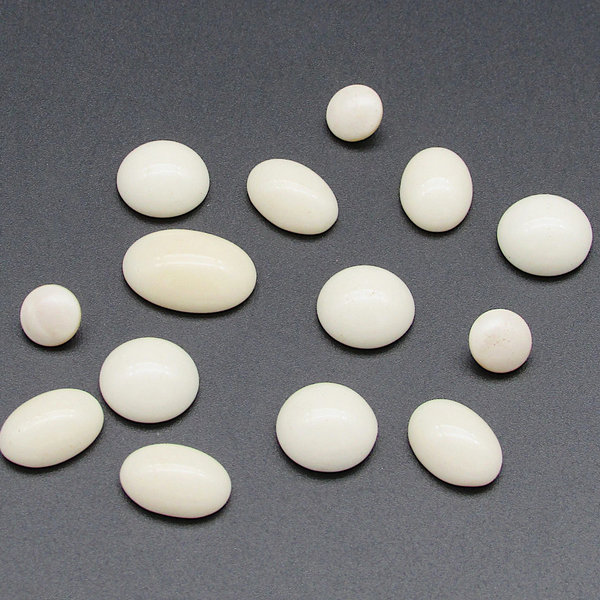 Vintage Cabochon Mix, Opaque Cream Glass Stones