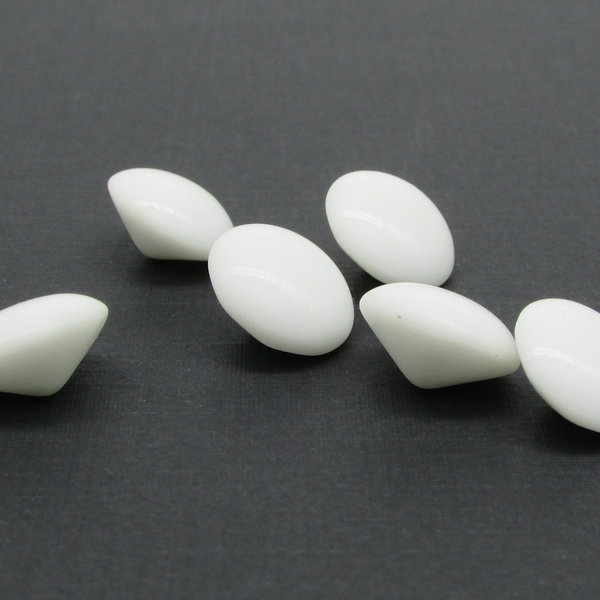 15mm Domed Chatons, Vintage White Point Back Stones