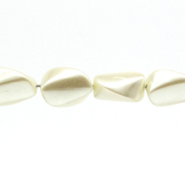Cream Lustre 17.5x13mm Twist Beads, Vintage Plastic Pearls