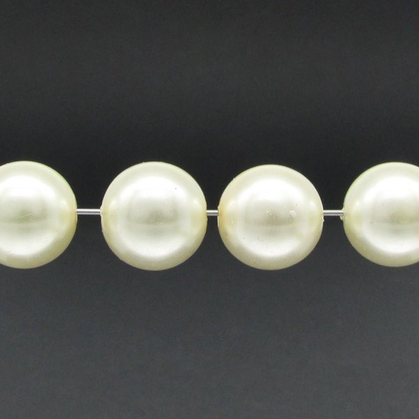 14mm Round Faux Pearls, Vintage Opaque Cream Glass Lustre Beads