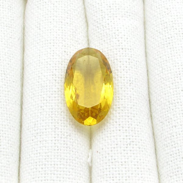 24.5mm Oval Dentelle,  Unfoiled Light Topaz Glass Rhinestone