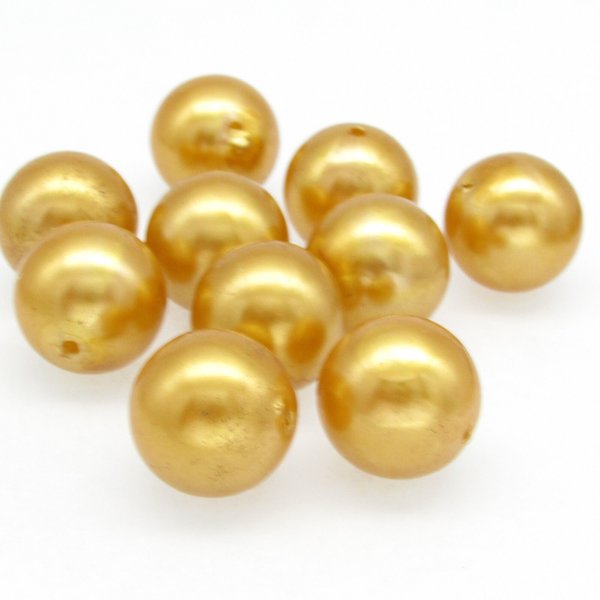 Vintage 16.5mm Round Beads, Golden Yellow Plastic Pearls