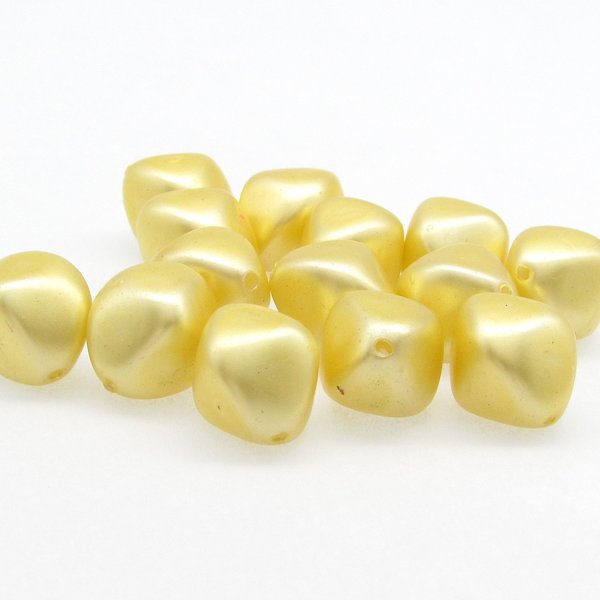 Vintage Faux Pearls, 15mm Baroque Yellow Lustre Beads