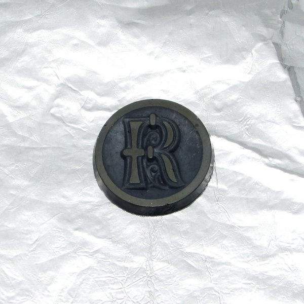Vintage Letter Cabochon, 21mm Round Art Nouveau Initial
