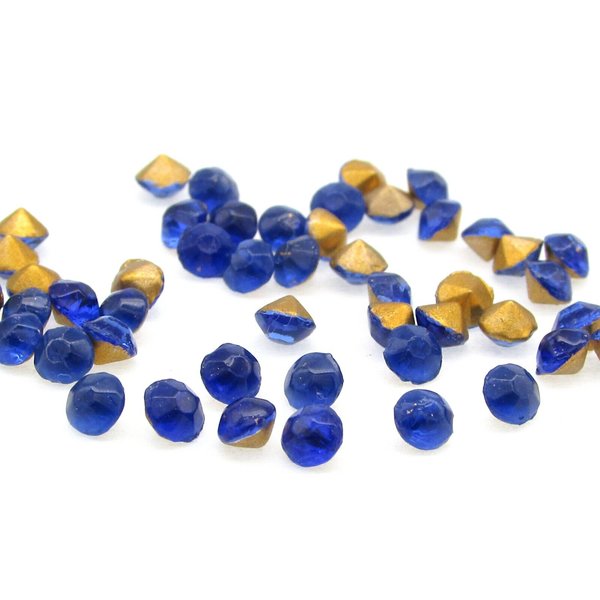 Vintage SS14 Foiled Sapphire Blue Rhinestone Chatons